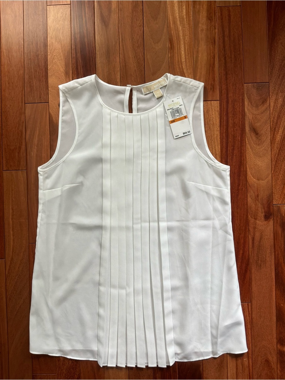 NWT Michael Kors White Pleated Front Sleeveless Blouse